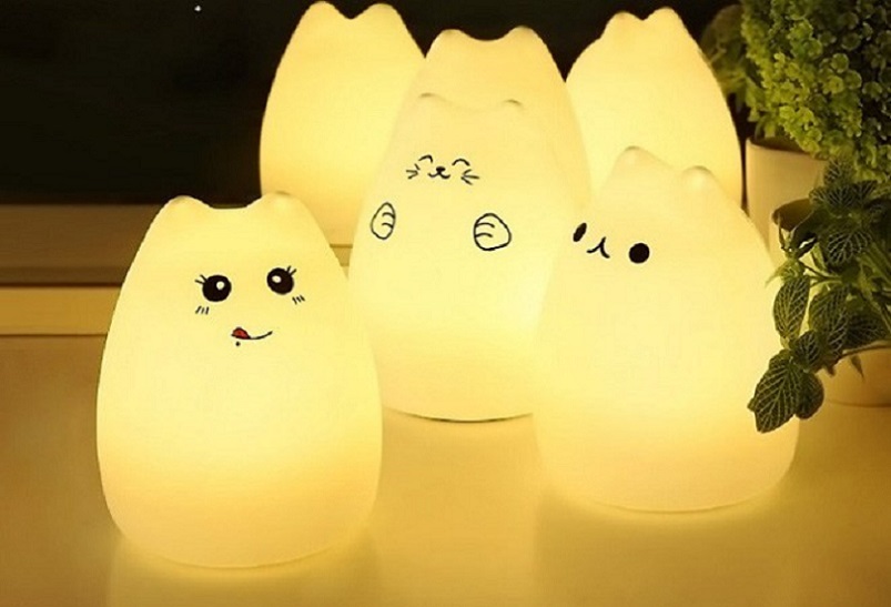Đèn ngủ để bàn hình các con vật dễ thương